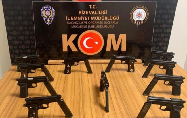 RİZE EMNİYET 1 AYDA 11 SILAH ELE GEÇİRDİ