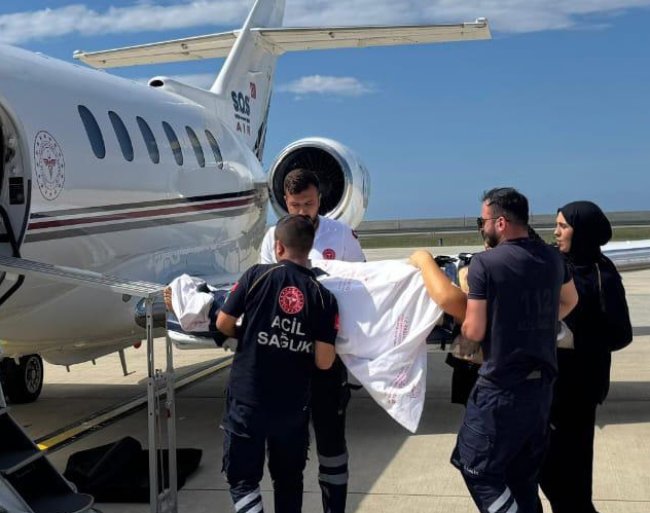 Rize’den GATA’ya Uçak Ambulansla Hasta Sevki
