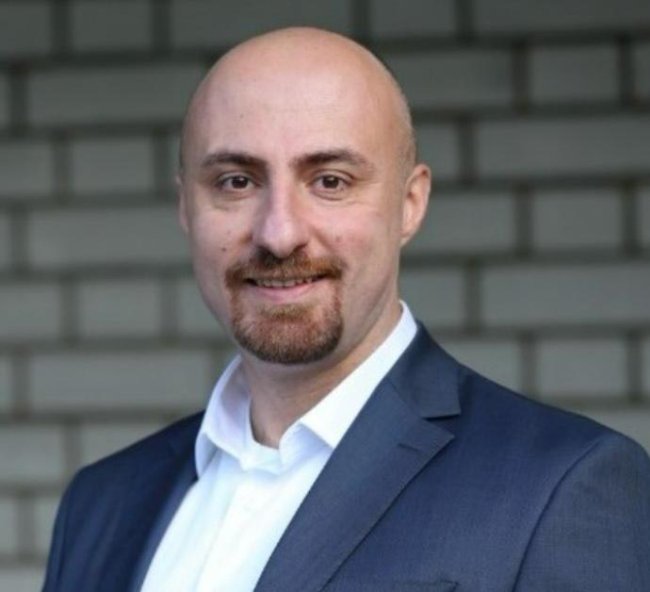 “YA ÖZÜR DİLEYİN YA DA İSTİFA EDİN “