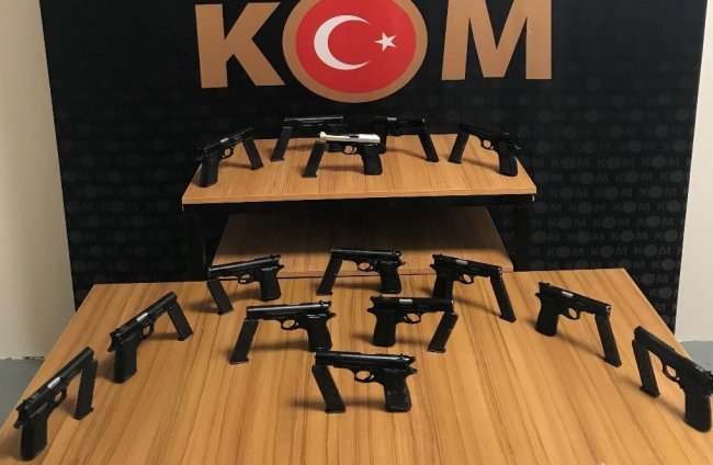 RİZE’DE 15 SİLAH YAKALANDI