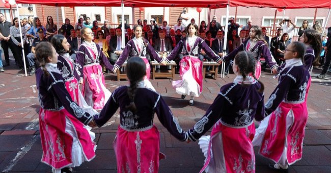 Artvin’de yeni eğitim öğretim yılının ilk ders zili çaldı