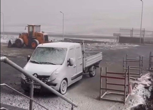 Şavşat ve Ardanuç’a Yılın İlk Karı Düştü