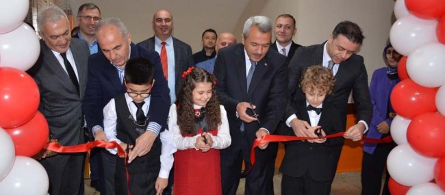 TOBB İlkokulunda İngilizce Sokağı Açılışı Gerçekleştirildi