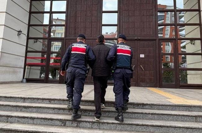 Jandarma’dan fazla kaçamadı