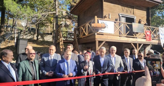 İSTANBUL’UN GÖBEĞİNDE RİZE ESİNTİLERİ