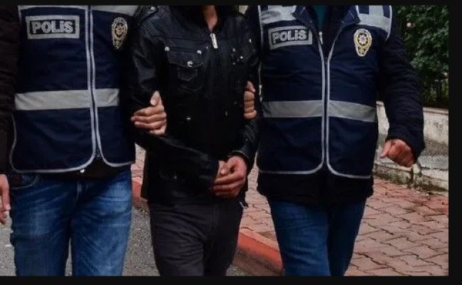 EMNİYET BİR AYDA ARANAN 51 ŞAHSI YAKALADI