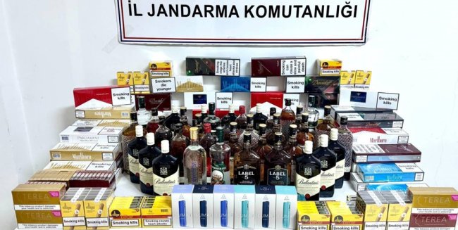 Artvin'de 1 milyon TL'lik kaçak sigara ve içki ele geçirildi; 26 şahıs yakalandı