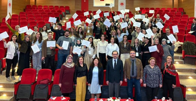 Rize'de Yenidoğan Canlandırma Eğitimi Düzenlendi