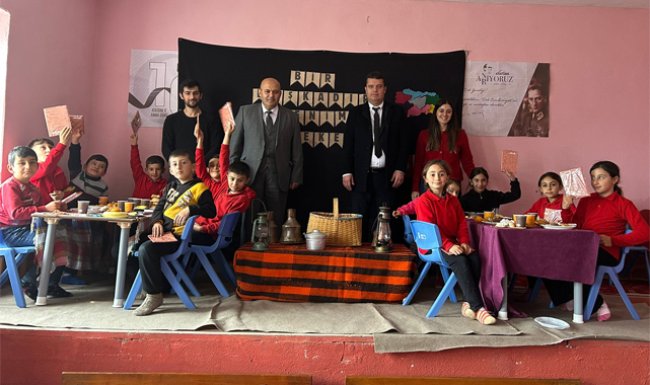 Ardanuç'un tek köy ilkokulunda heyecan