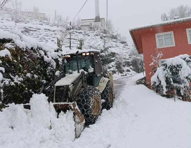 KAR RİZE’DE YÜKSEK KESİMLERİ VURDU