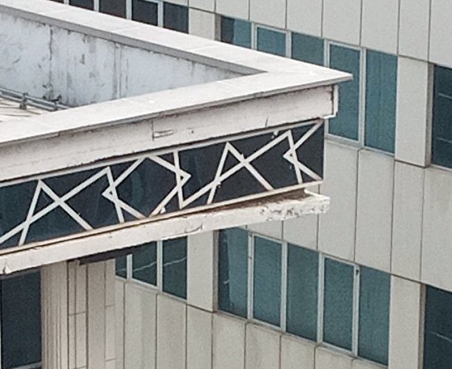 PTT ÇATISI TEHLİKE SAÇIYOR