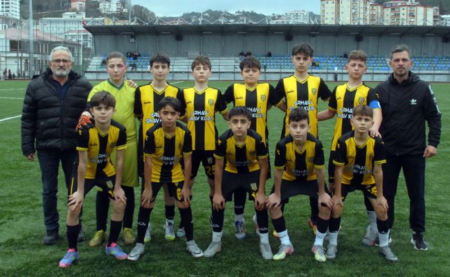 TAKIMI GOLÜ ATTI, HEKEME OFSAYT DİYE İTİRAZ ETTİ