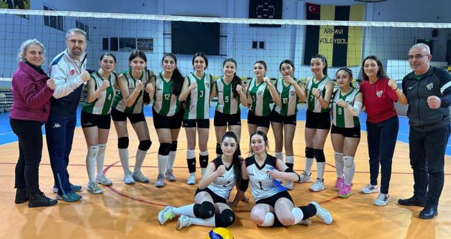 Artvin’in genç filenin sultanlarından 3-0’lık net galibiyet