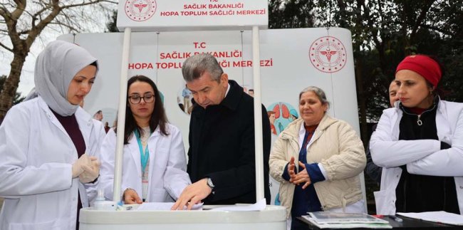 Artvin Valisi Ergün, Hopa’da Yeşilay Haftası etkinliğine katıldı