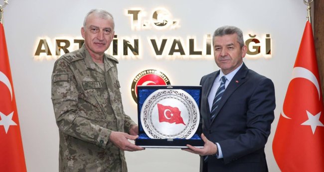 Erzurum 9. Kolordu Komutanı Tümgeneral Akyıldız, Artvin'de