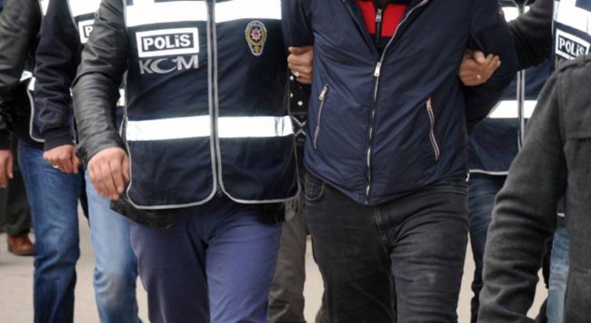 EMNİYET BİR AYDA 58 ARANAN ŞAHIS YAKALADI