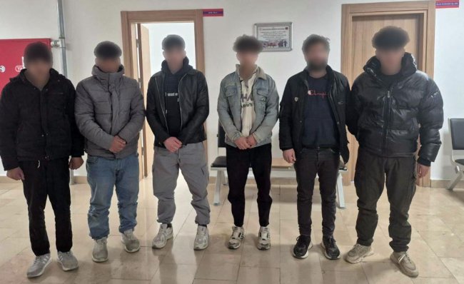 Artvin'de 6 düzensiz göçmen yakalandı, 1 zanlı tutuklandı