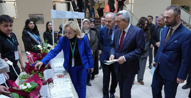 Süs Bitkileri Üretimden Pazara Taşınıyor