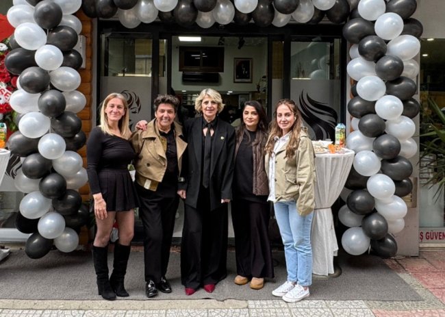 ÇİÇEK YERİNE SOKAK HAYVANLARINA YEM İSTEDİ