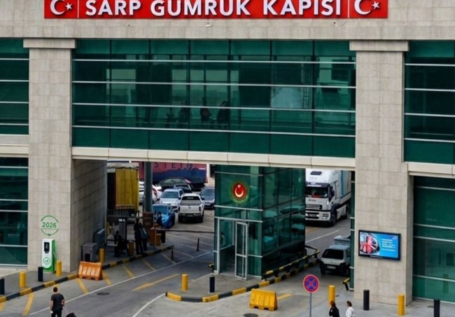 SARP SINIR KAPISINDAN GEÇİŞLER ARTTI