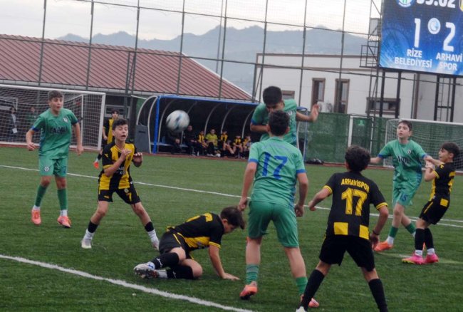 RİZE BELEDİYESİ ARHAVİ’DEN PUAN İLE DÖNDÜ 2-2