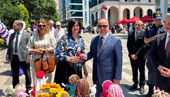Hopa'da el emeği göz nuru ürünler sergilendi