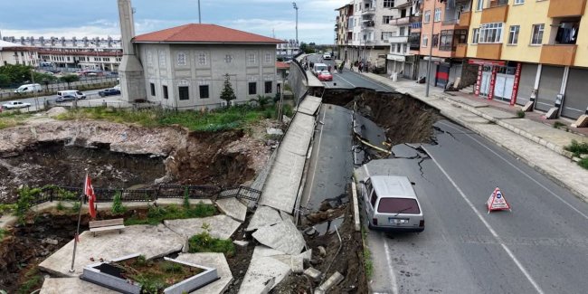 TARİHİ YOL ÇÖKTÜ