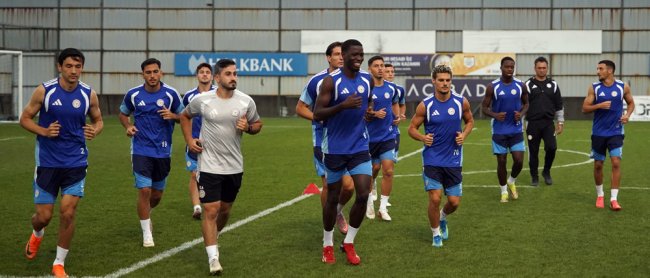 Çaykur Rizespor, Ara Vermeden Fenerbahçe Maçı Hazırlıklarına Başladı