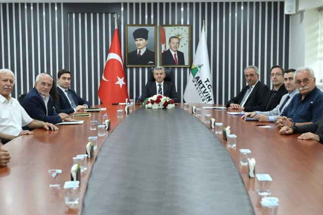 Artvin’de köylülerin parke taşı memnuniyeti
