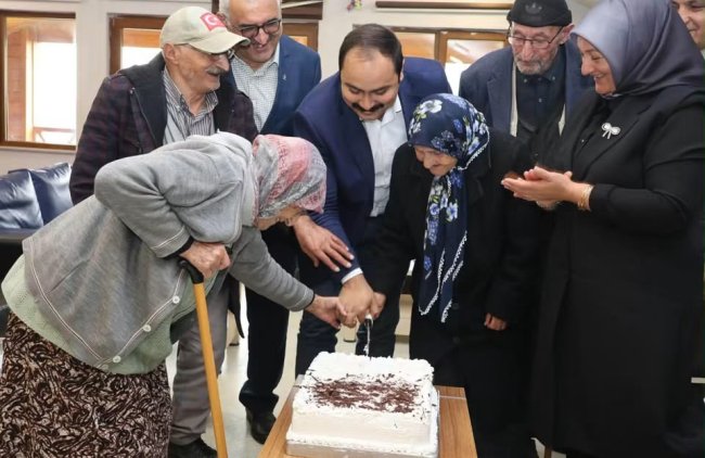 ŞAVŞAT’TA YAŞLILARA BÜYÜK VEFA